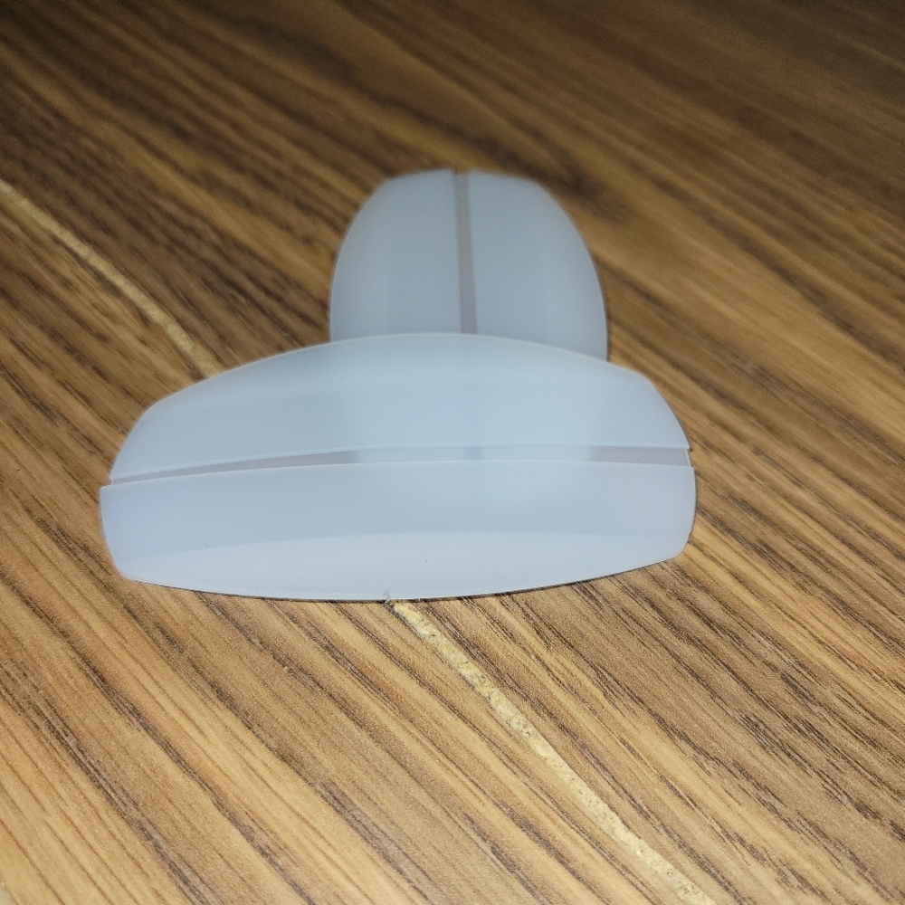 NEW Bra Strap Cushions Holder.  Non-Slip Prevent Slippage & Shoulder Pressure
